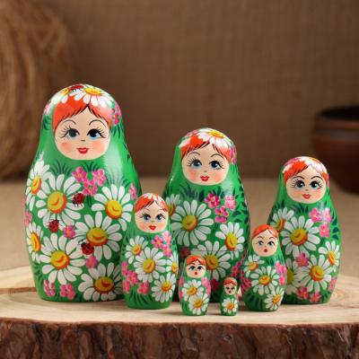 Матрёшка "В сарафане с ромашками", 7 кукольная, 13,5х7х7 см